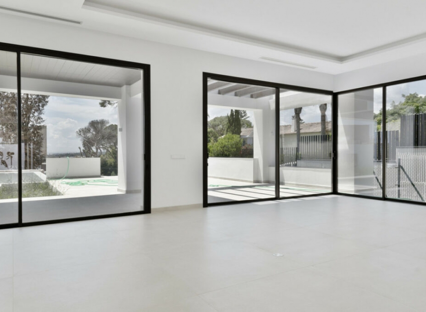 Resale - House -
Marbella