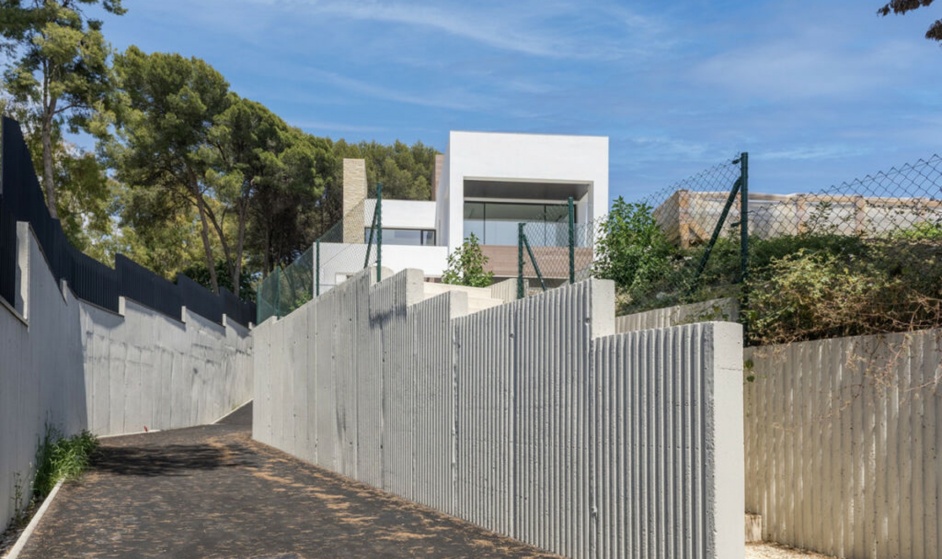 Resale - House -
Marbella