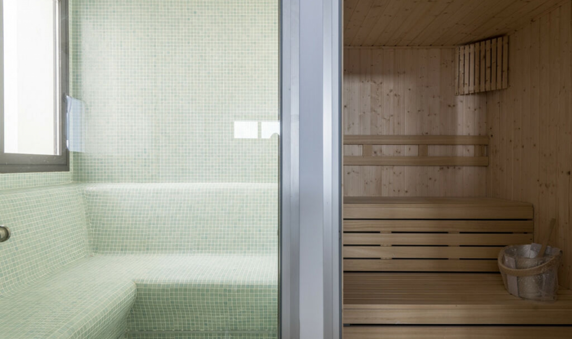 Resale - House -
Marbella