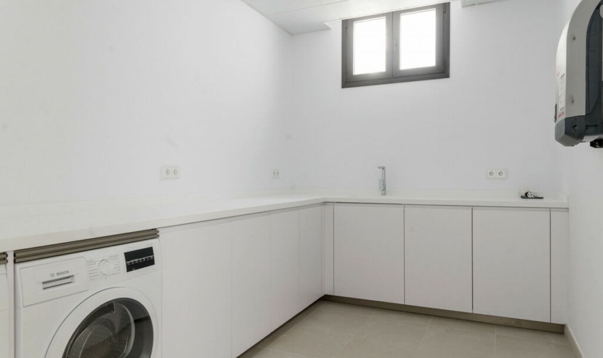 Resale - House -
Marbella