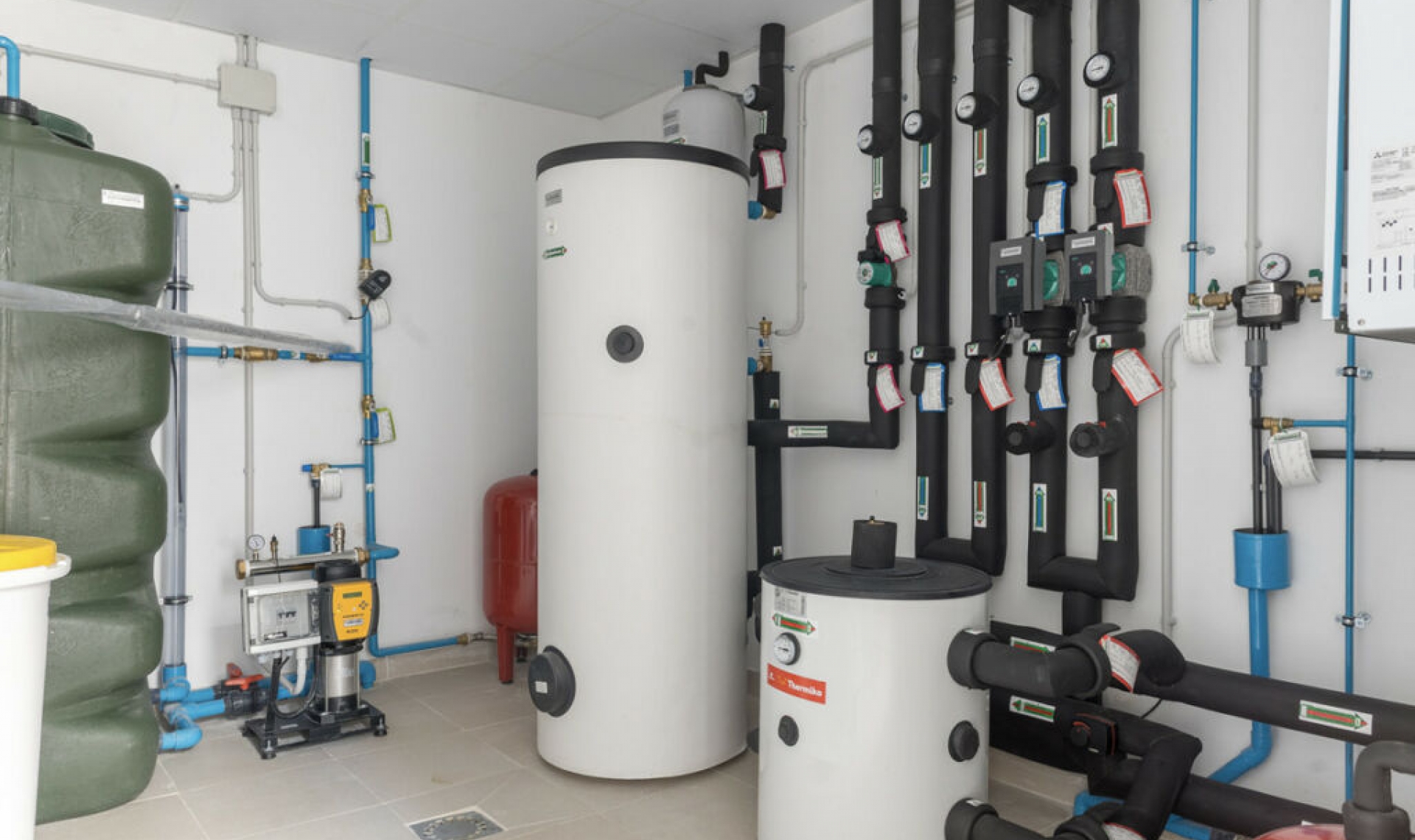 Resale - House -
Marbella