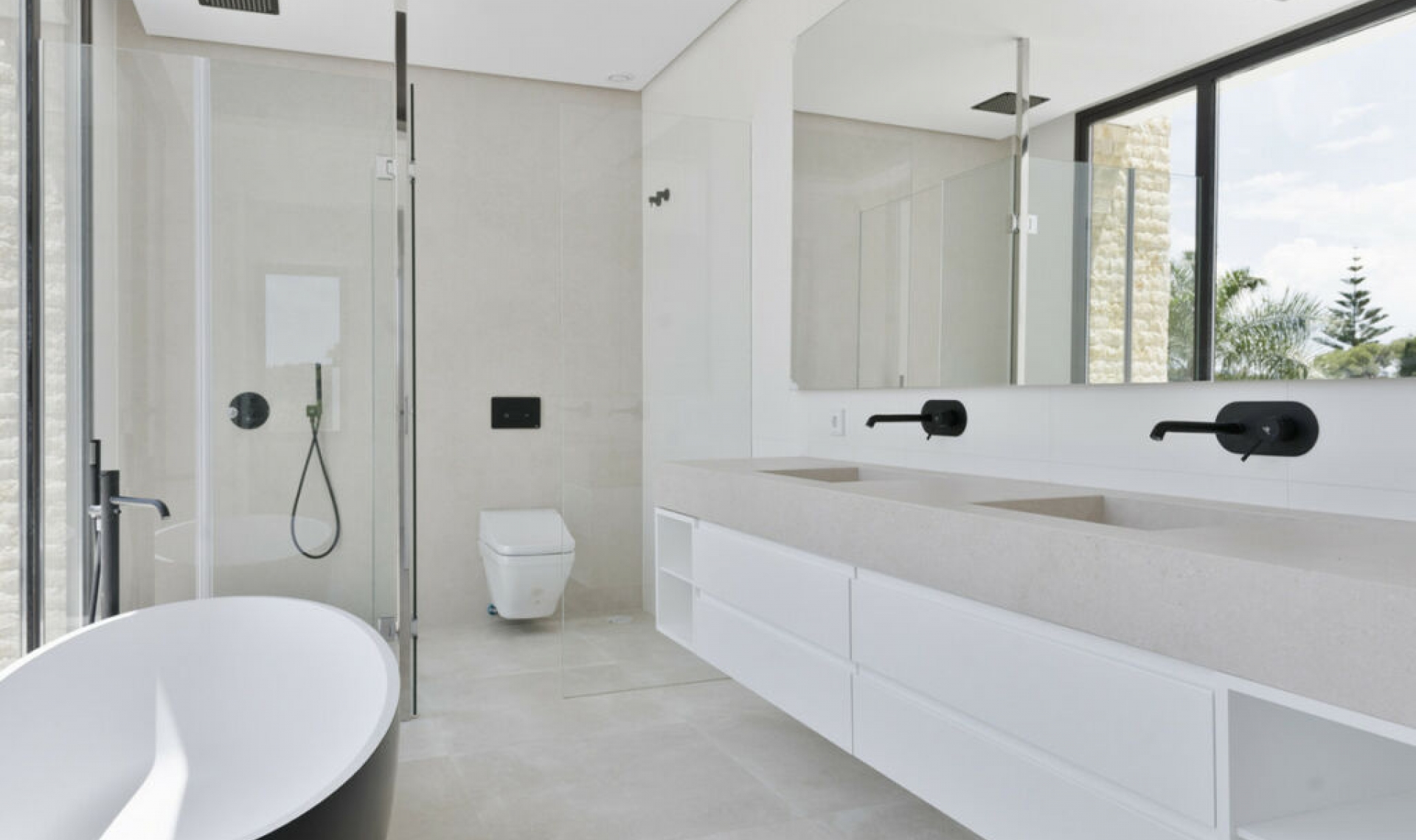 Resale - House -
Marbella