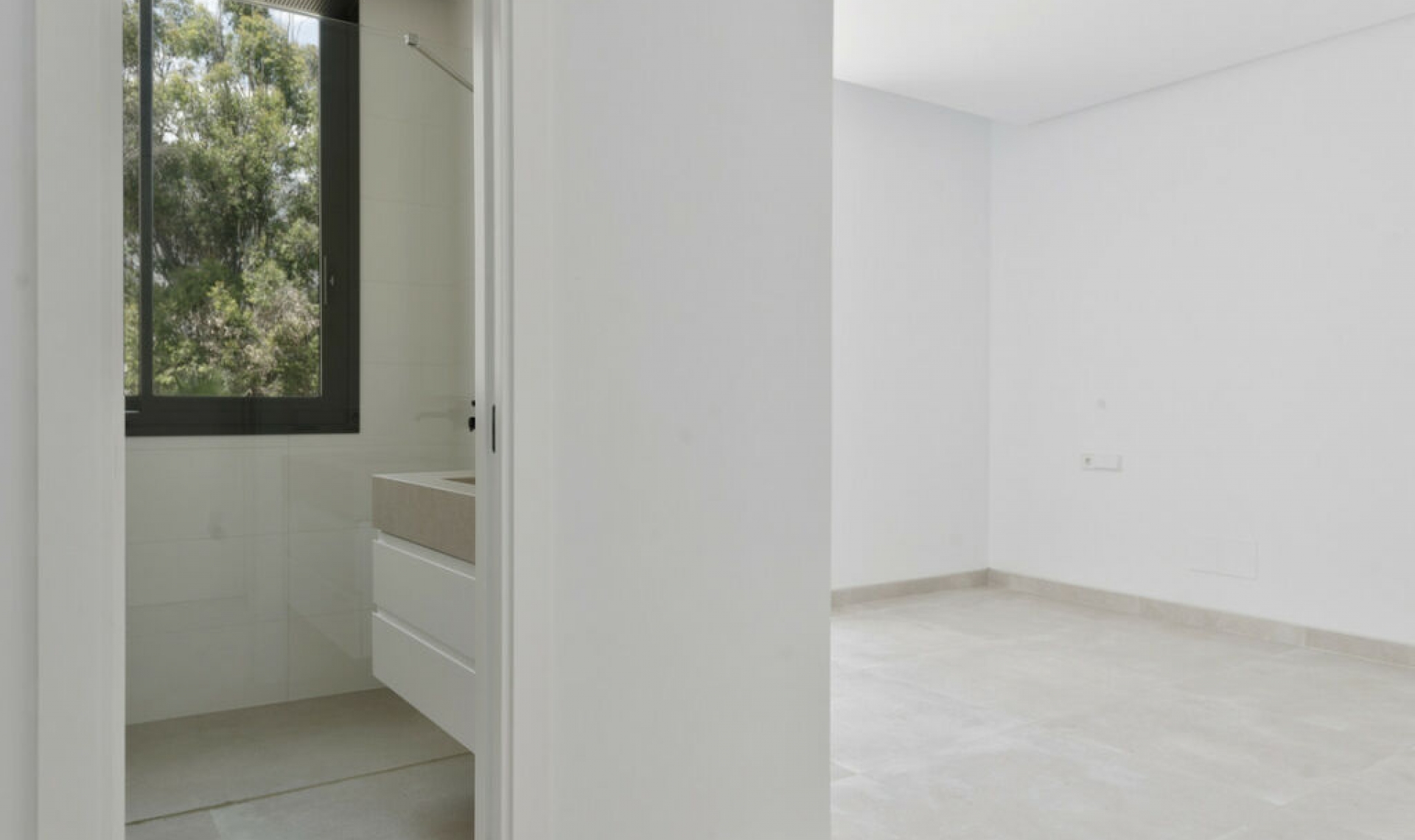 Resale - House -
Marbella