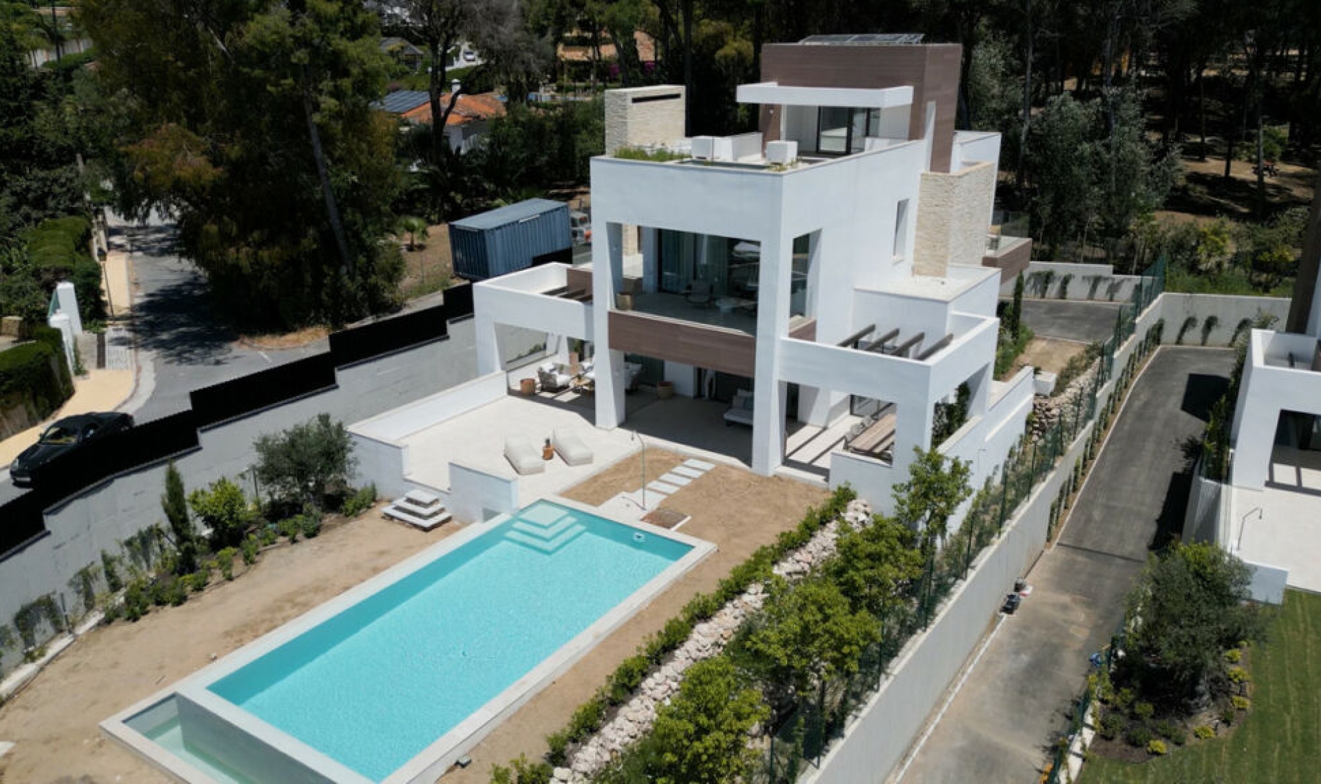 Resale - House -
Marbella