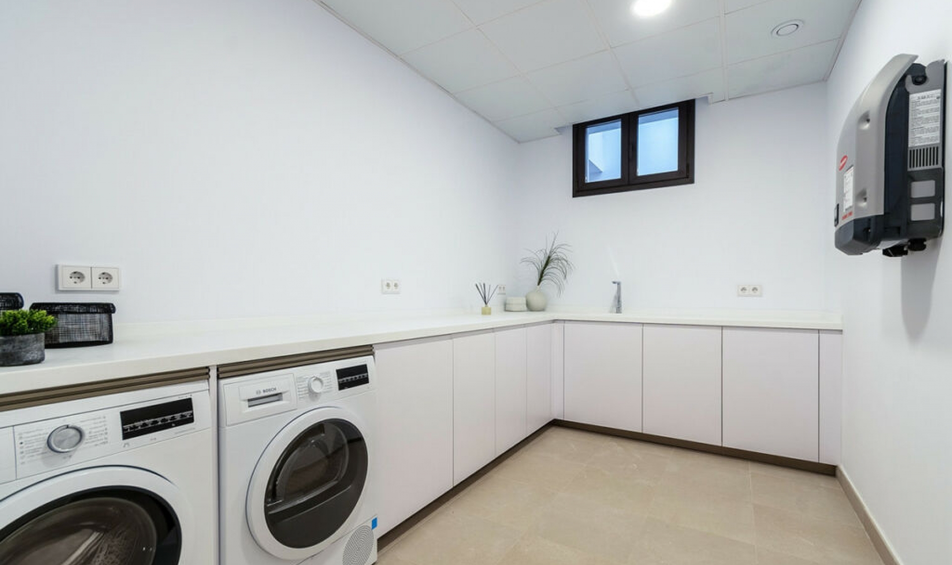 Resale - House -
Marbella