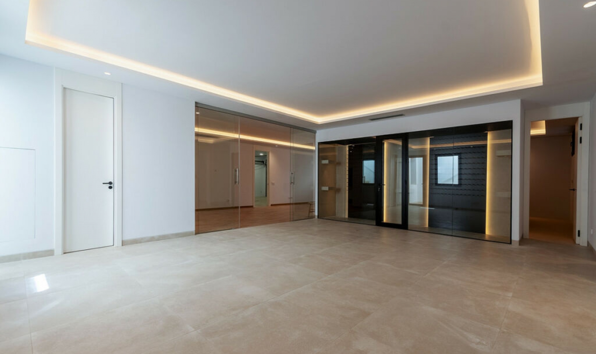 Resale - House -
Marbella