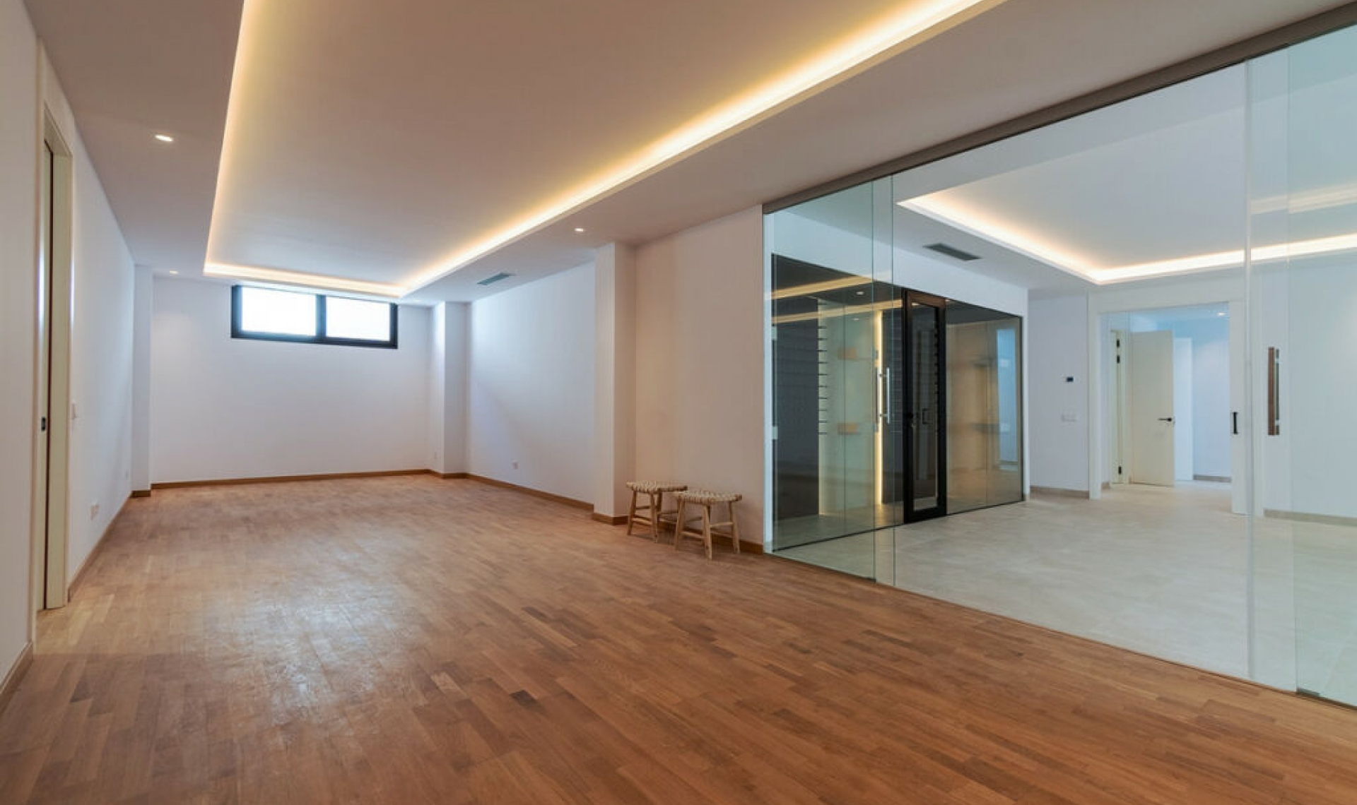 Resale - House -
Marbella