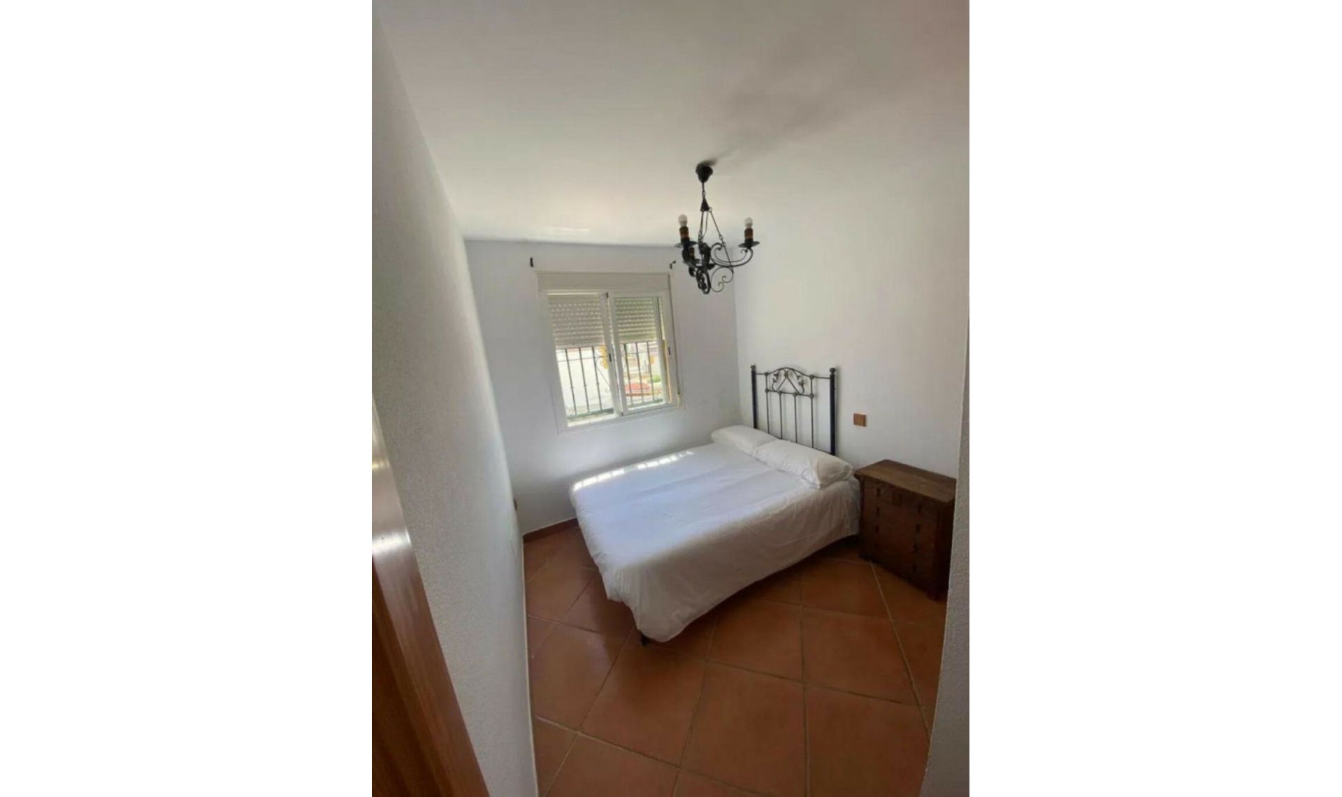 Resale - House -
Marbella