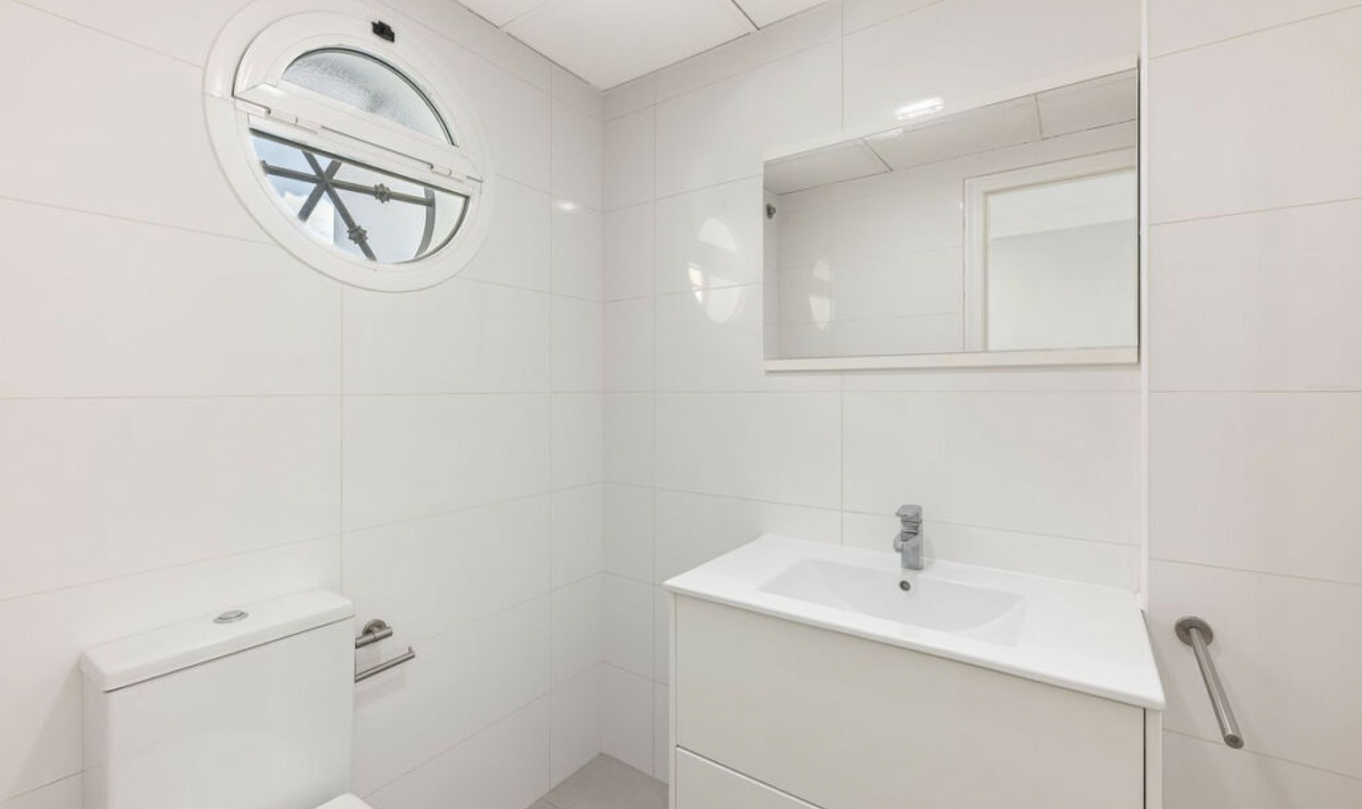 Resale - House -
Marbella