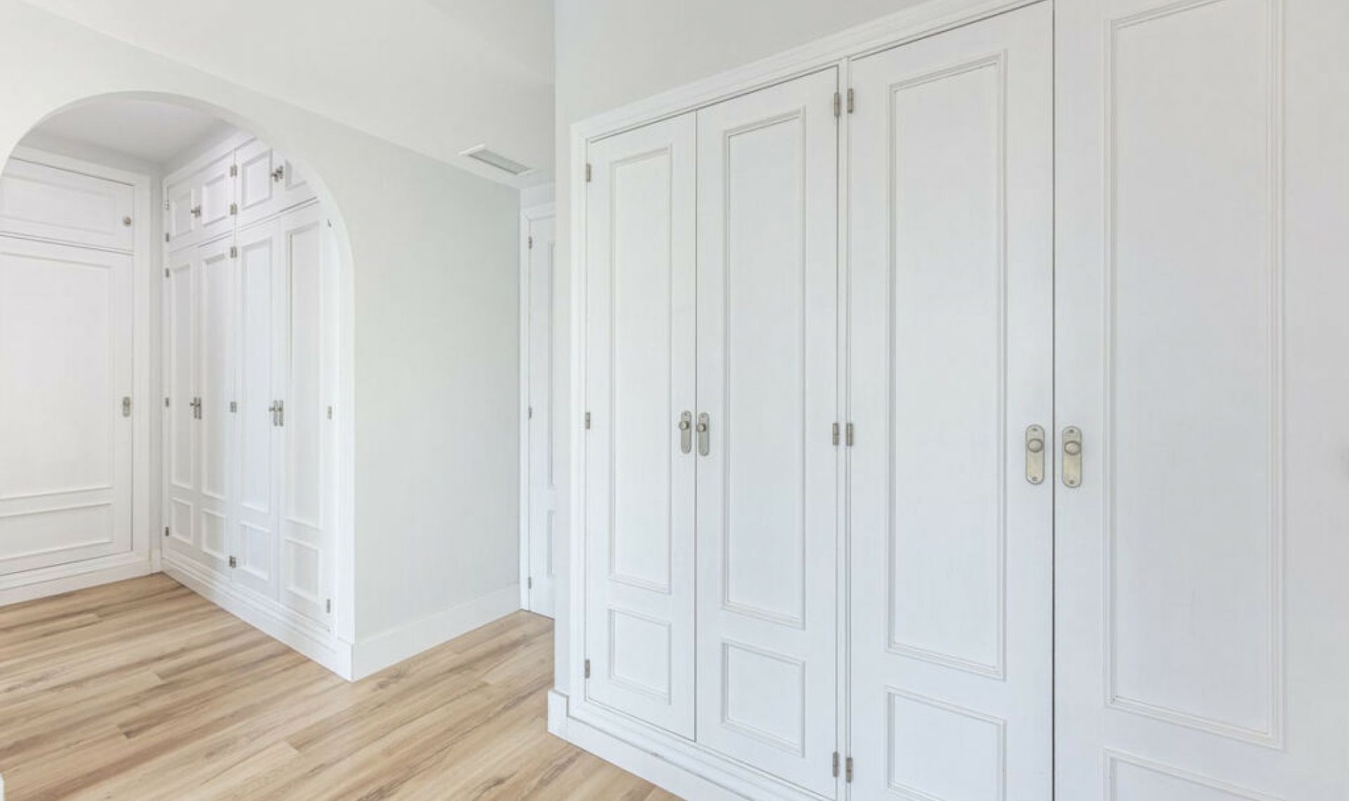 Resale - House -
Marbella