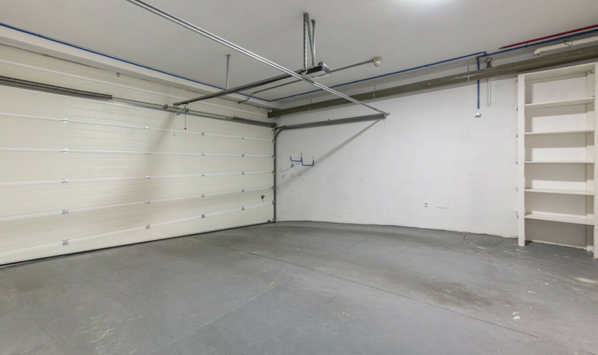 Resale - House -
Marbella