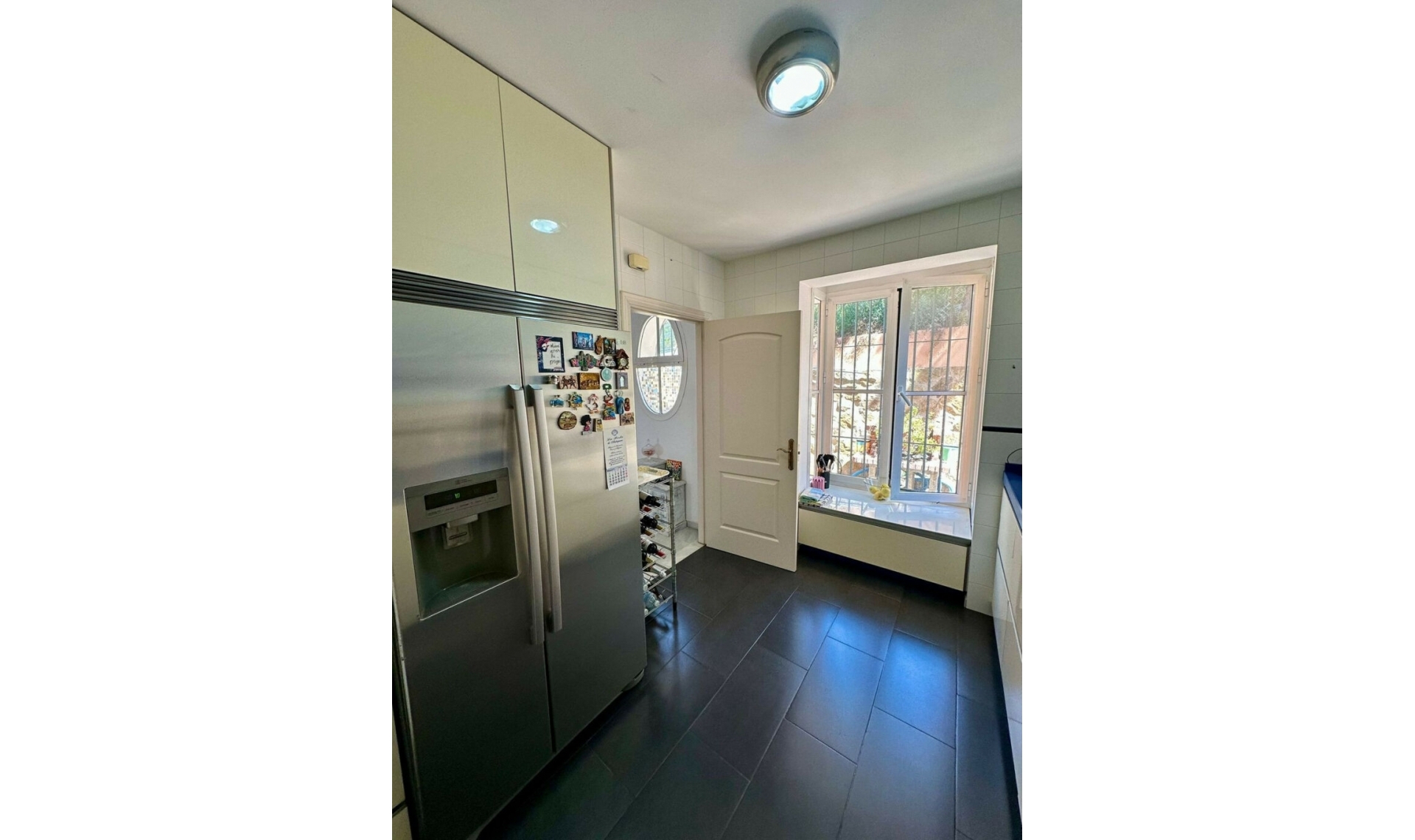 Resale - House -
Marbella