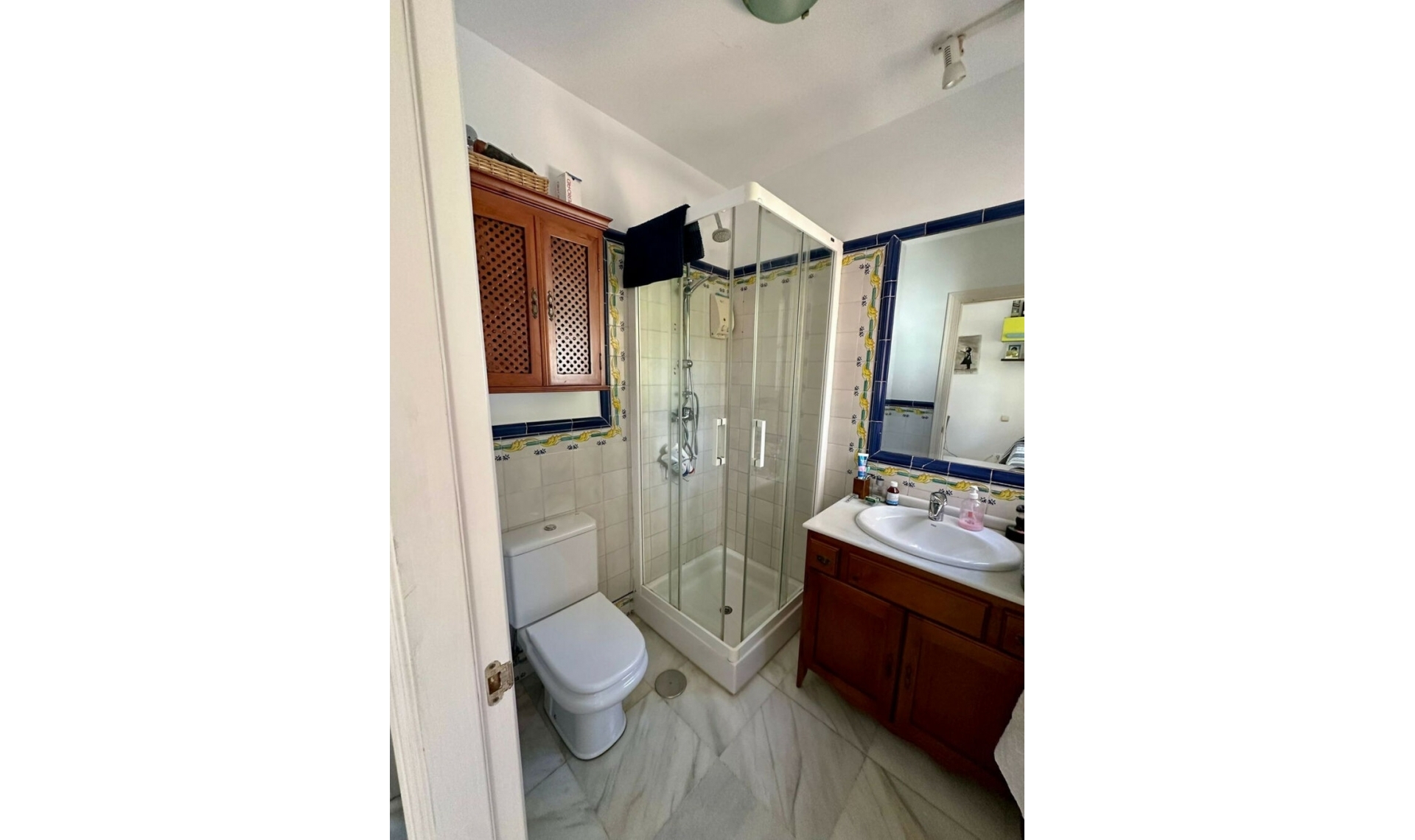 Resale - House -
Marbella