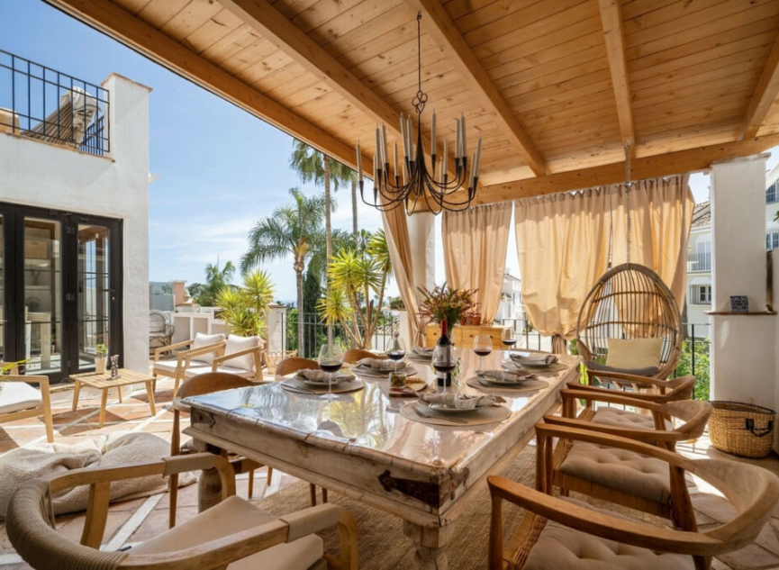 Resale - House -
Marbella