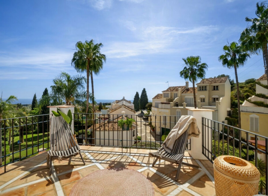 Resale - House -
Marbella