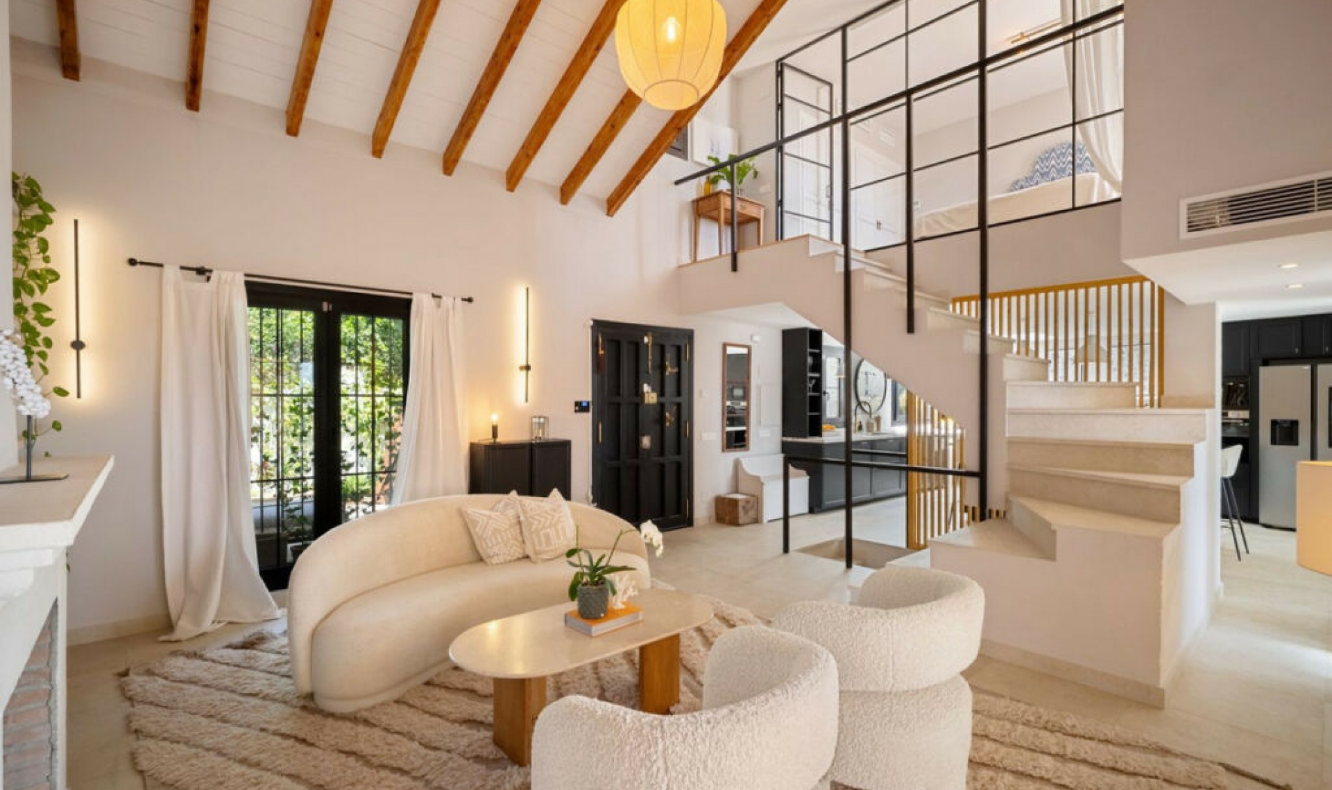 Resale - House -
Marbella