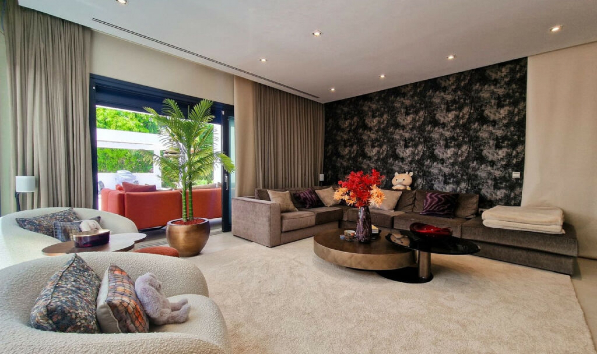 Resale - House -
Marbella