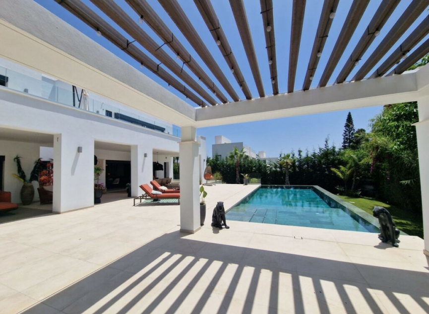 Resale - House -
Marbella