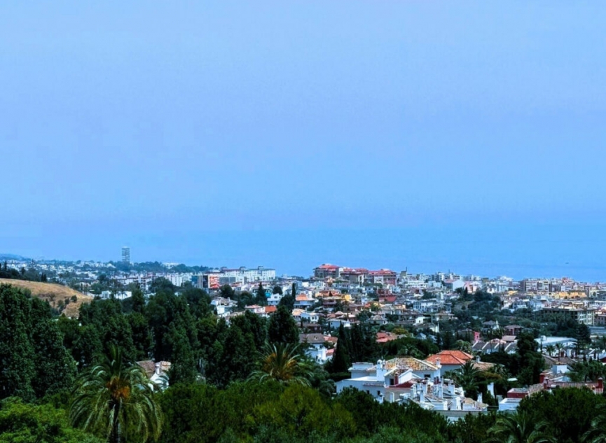 Resale - House -
Marbella