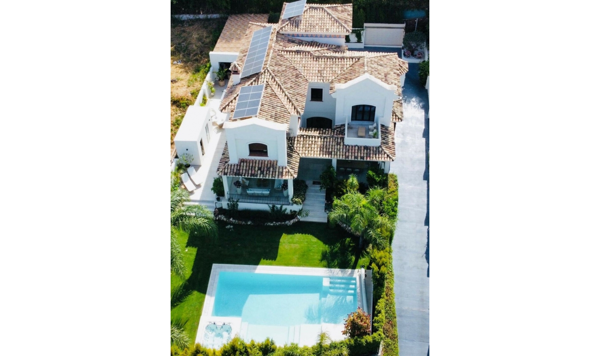 Resale - House -
Marbella