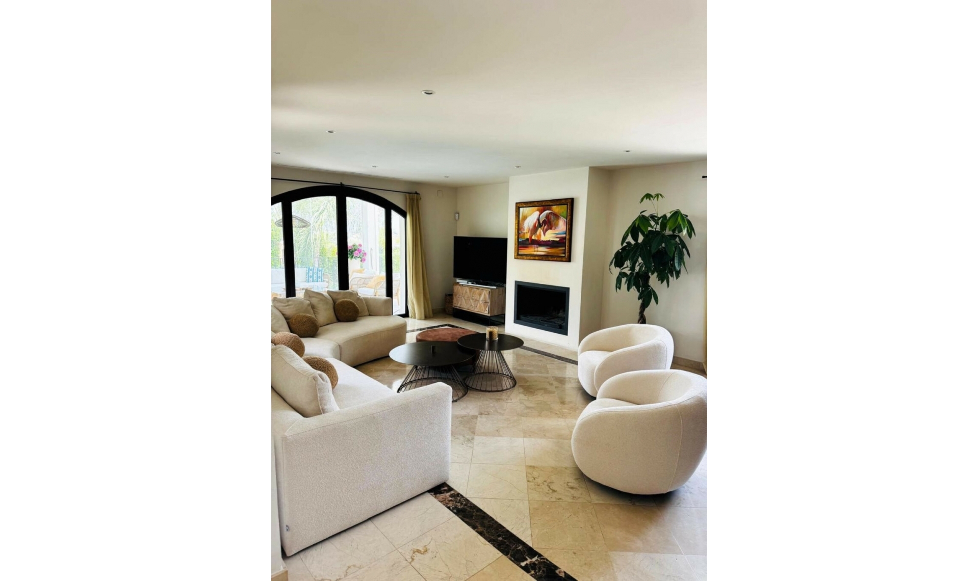 Resale - House -
Marbella