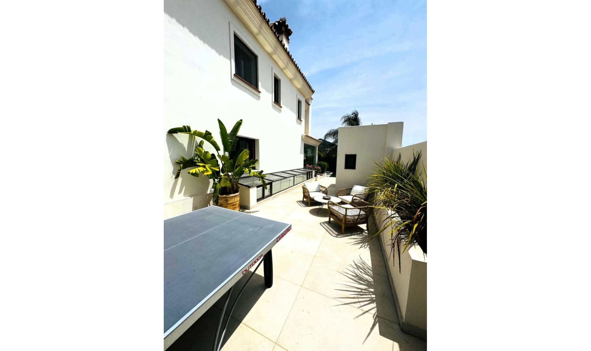 Resale - House -
Marbella