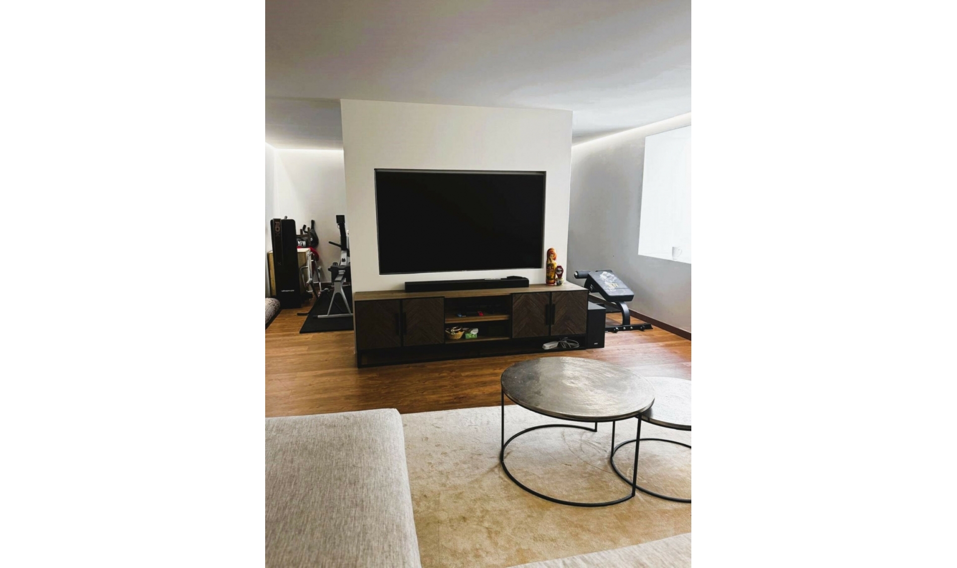 Resale - House -
Marbella