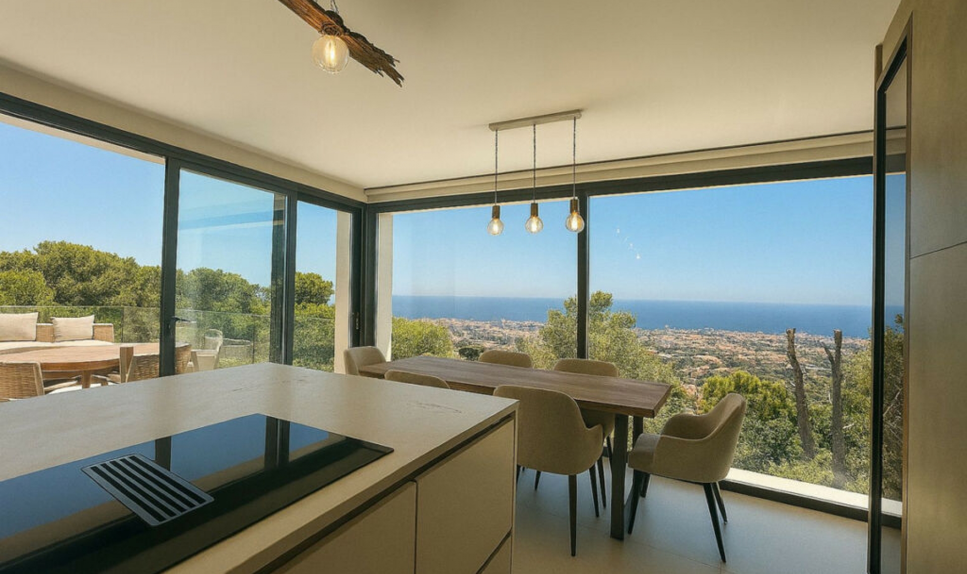 Resale - House -
Marbella