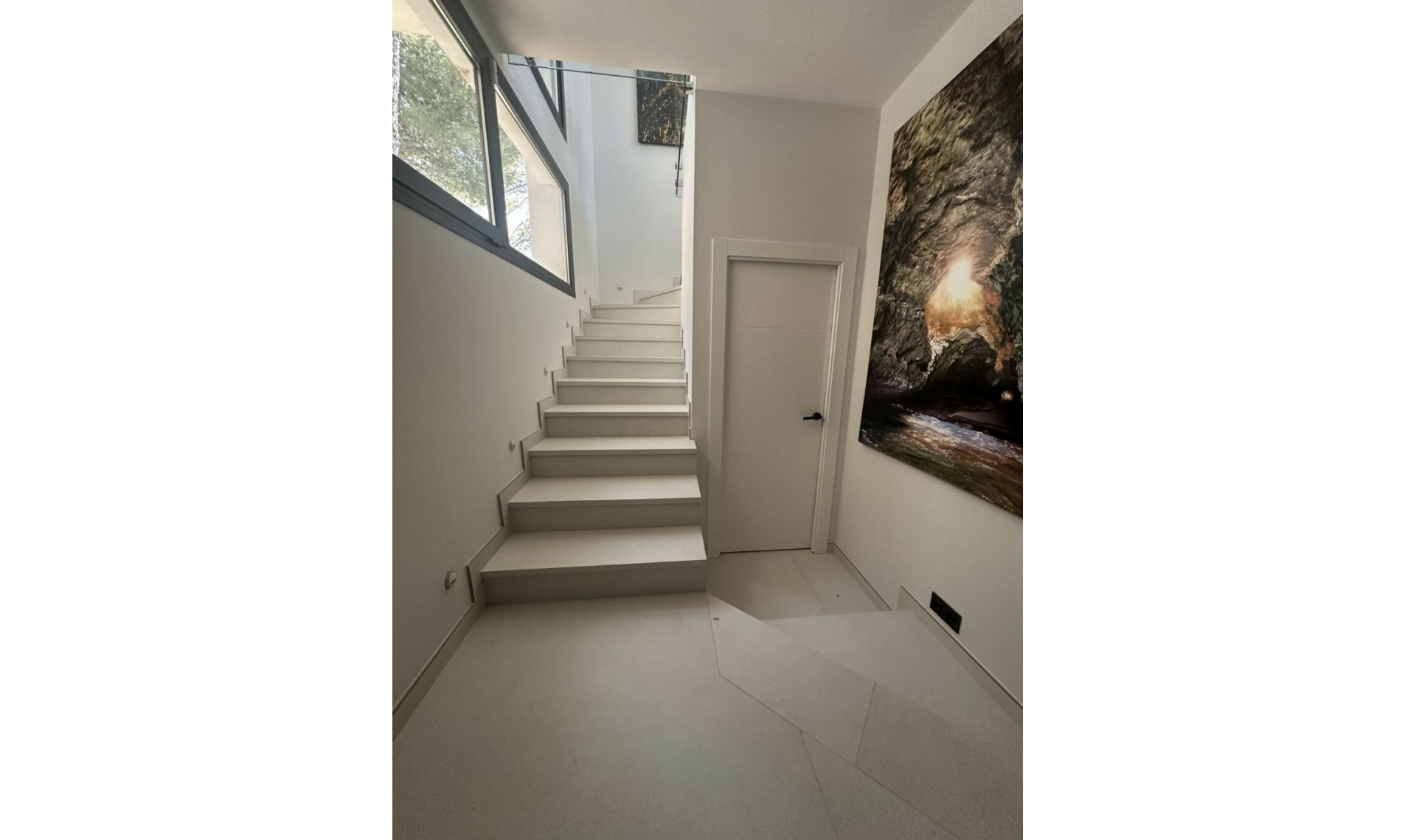 Resale - House -
Marbella