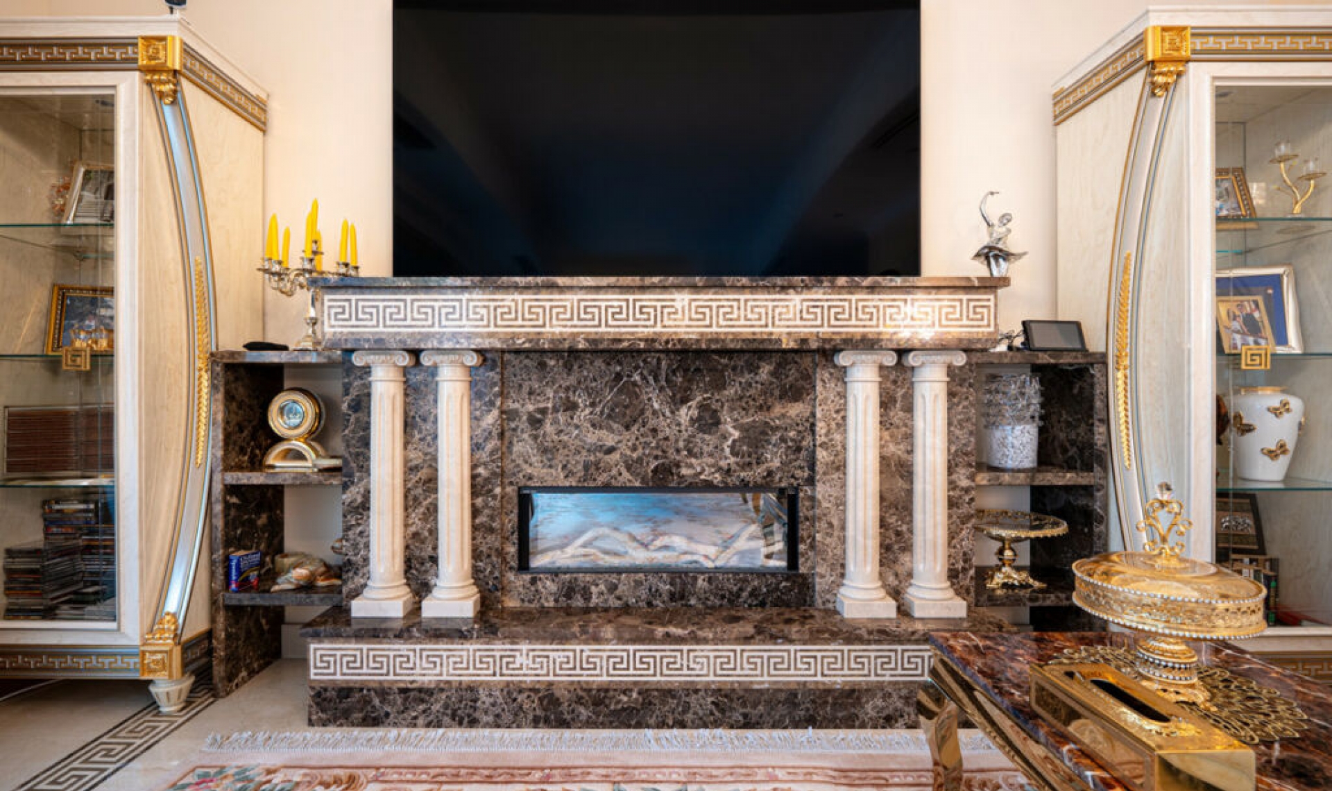 Resale - House -
Marbella