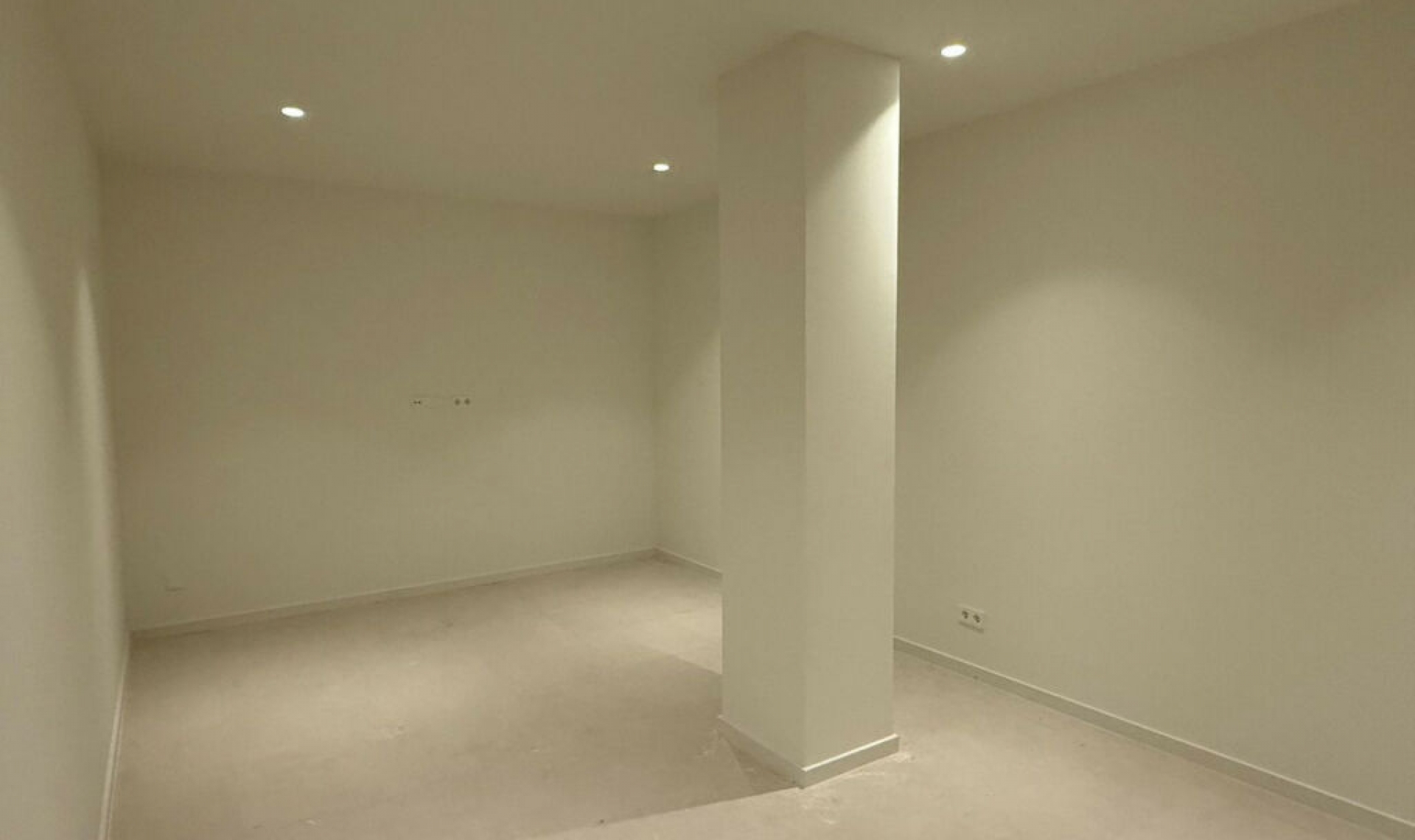 Resale - House -
Marbella