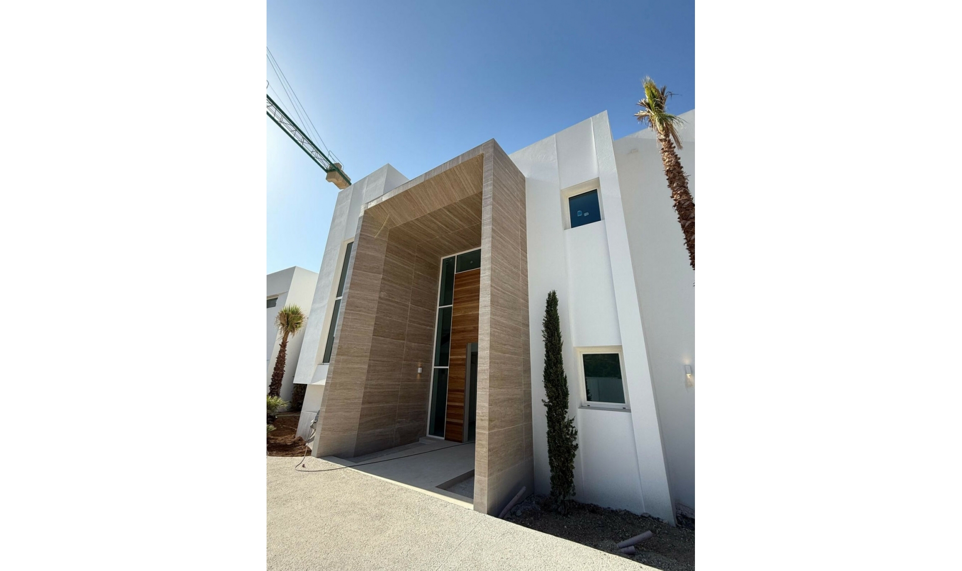 Resale - House -
Marbella