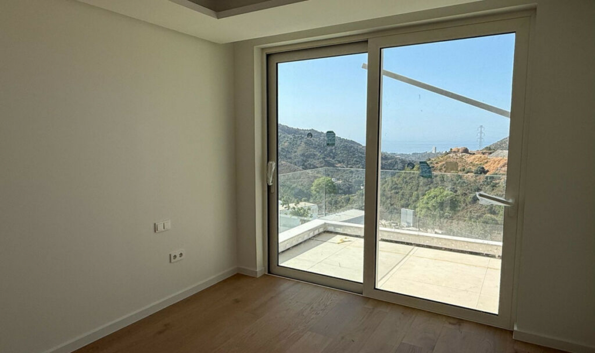 Resale - House -
Marbella