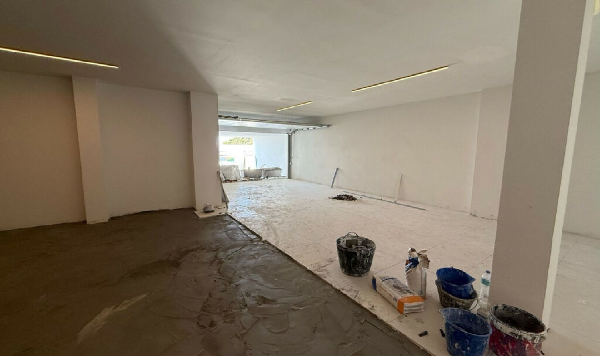 Resale - House -
Marbella