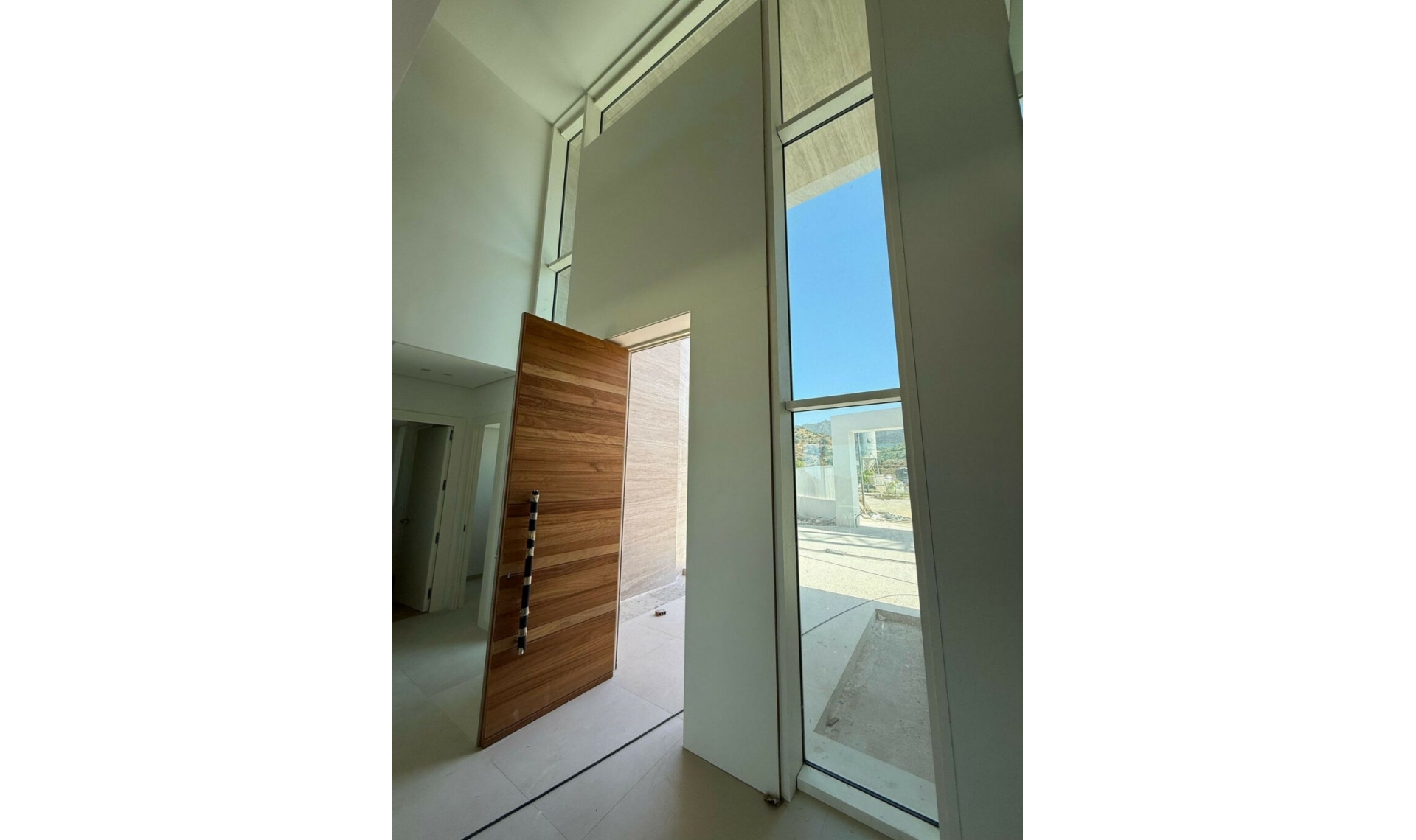 Resale - House -
Marbella