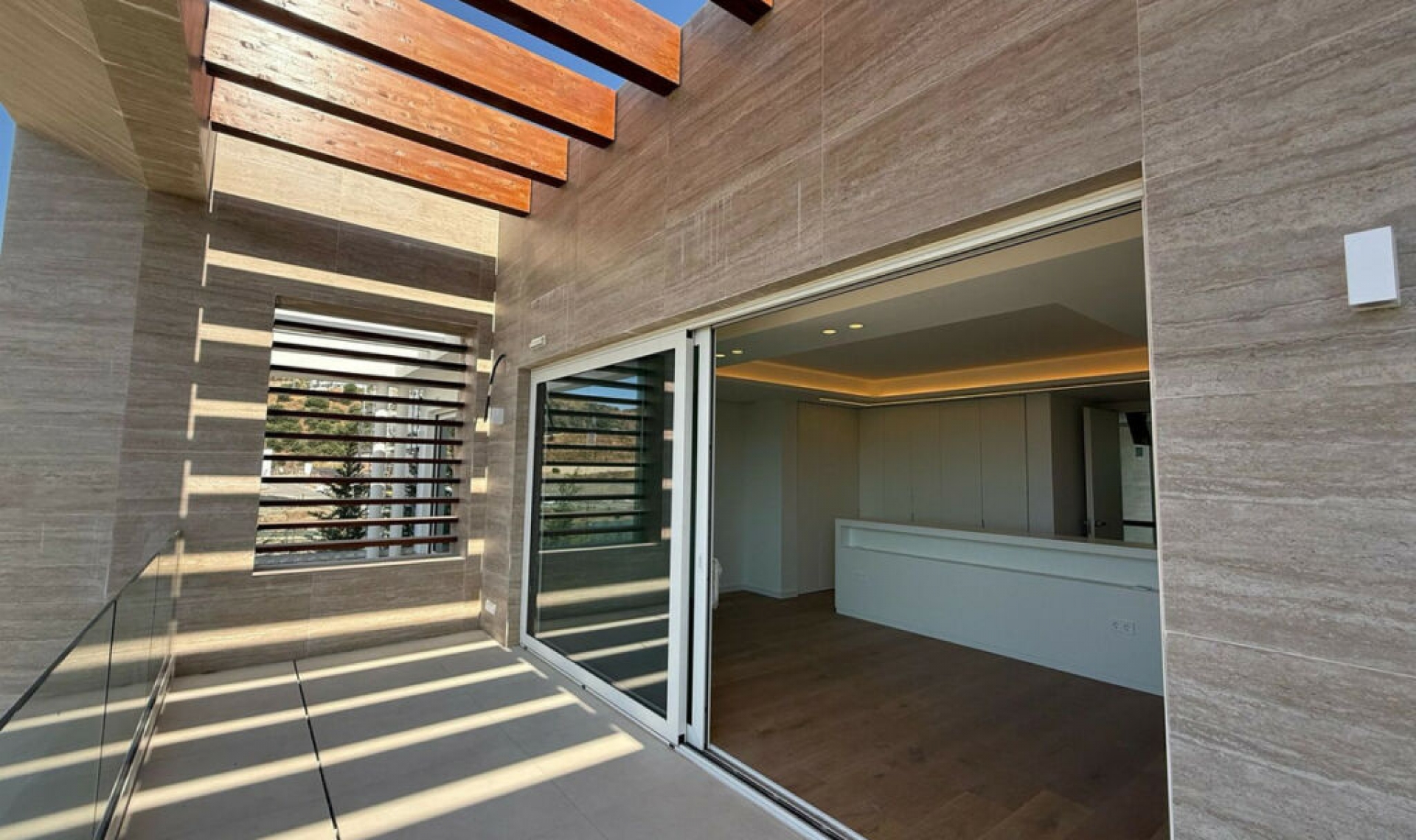 Resale - House -
Marbella