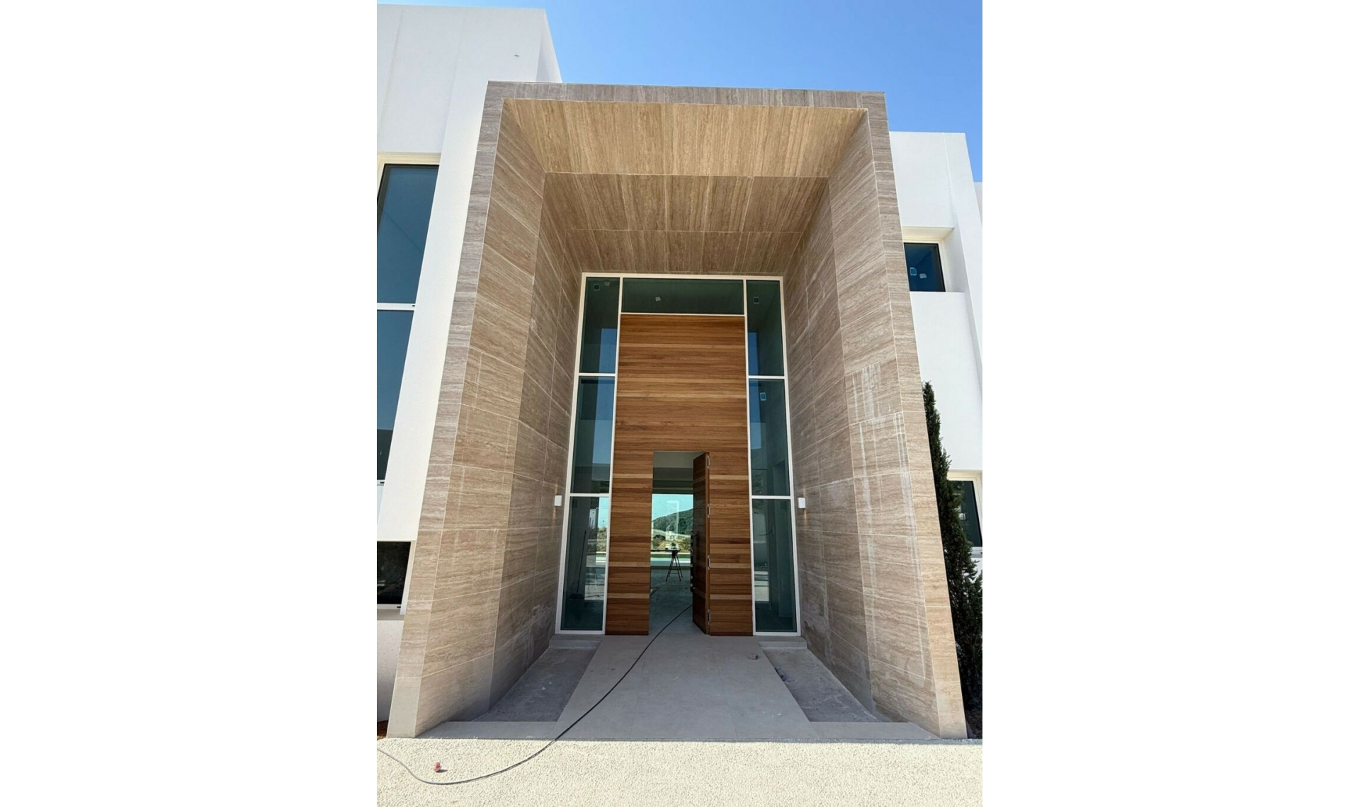 Resale - House -
Marbella