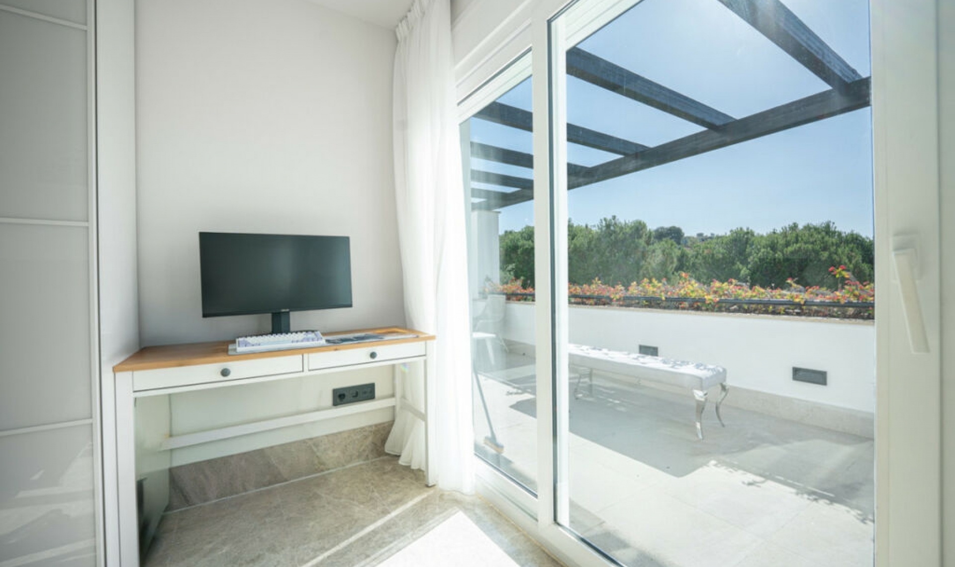 Resale - House -
Marbella