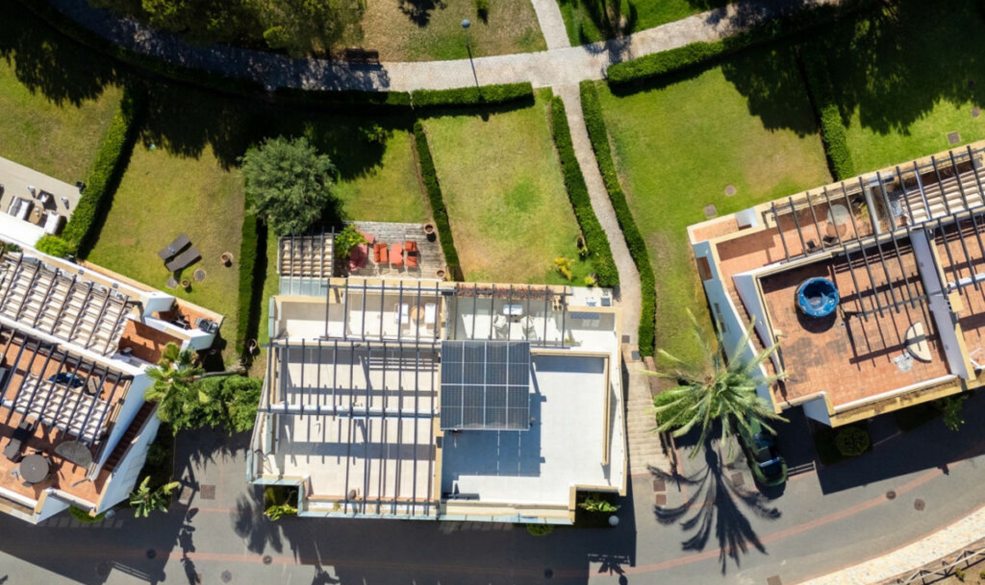 Resale - House -
Marbella