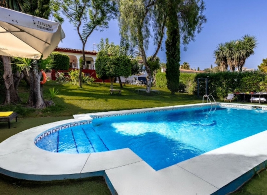 Resale - House -
Marbella