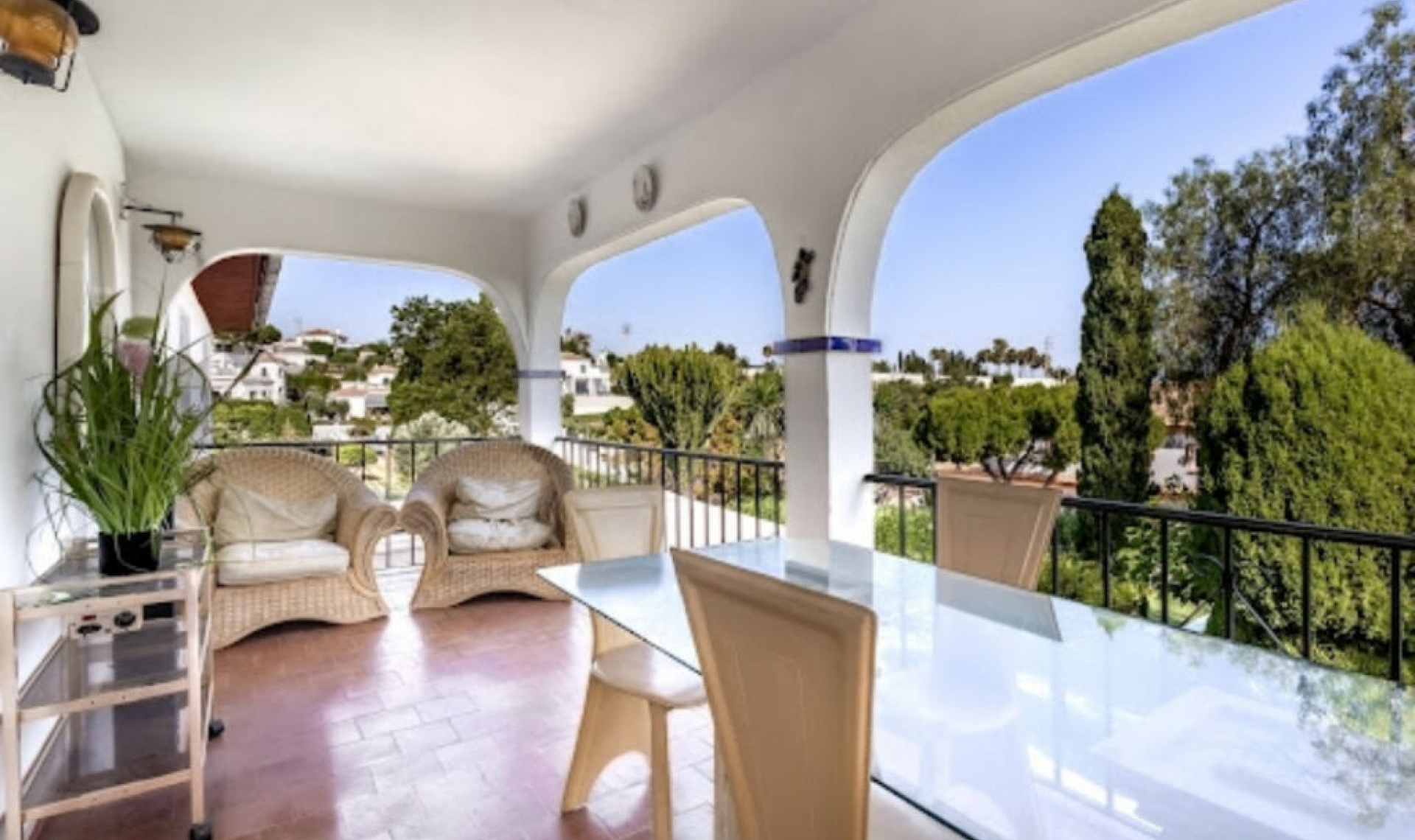 Resale - House -
Marbella