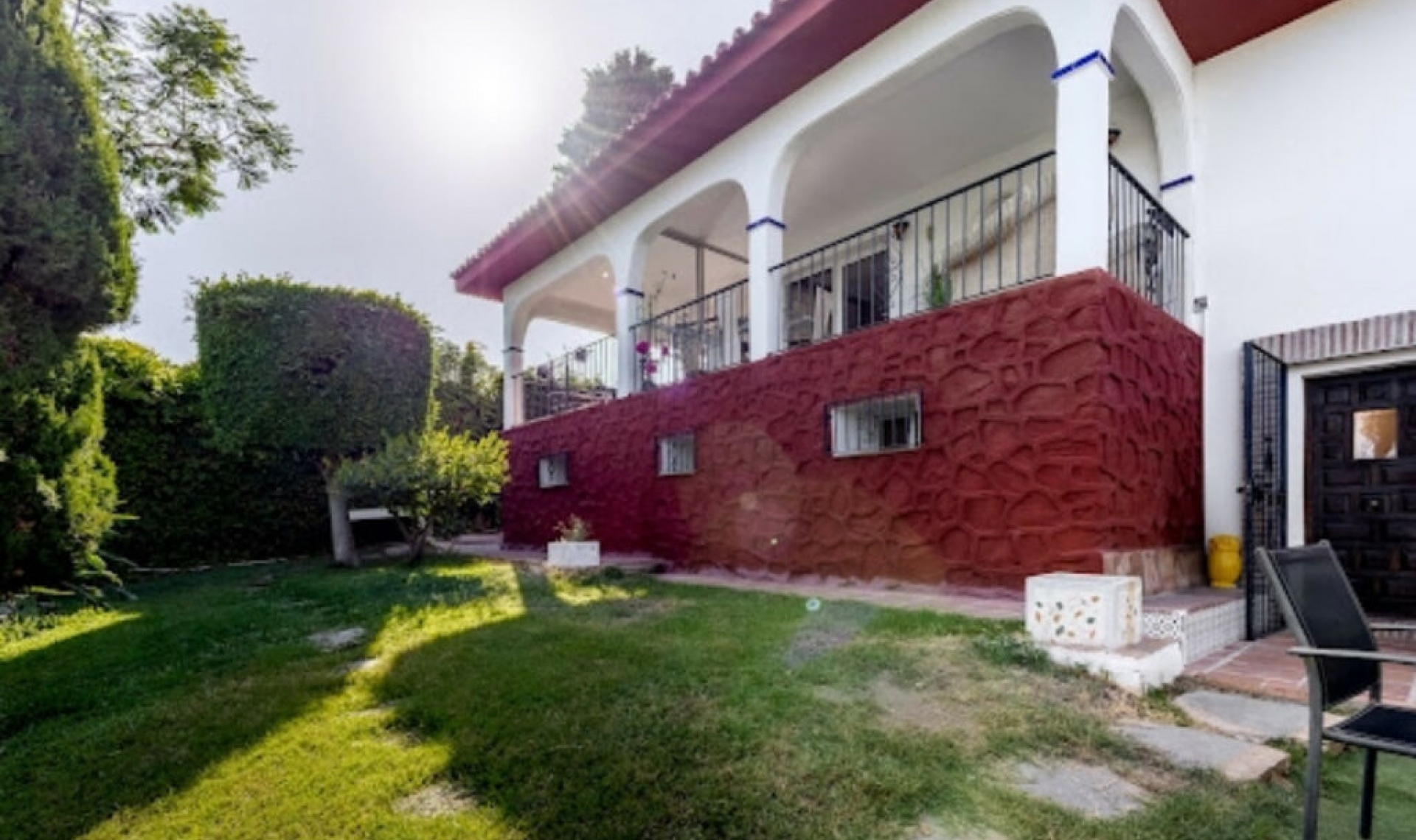 Resale - House -
Marbella