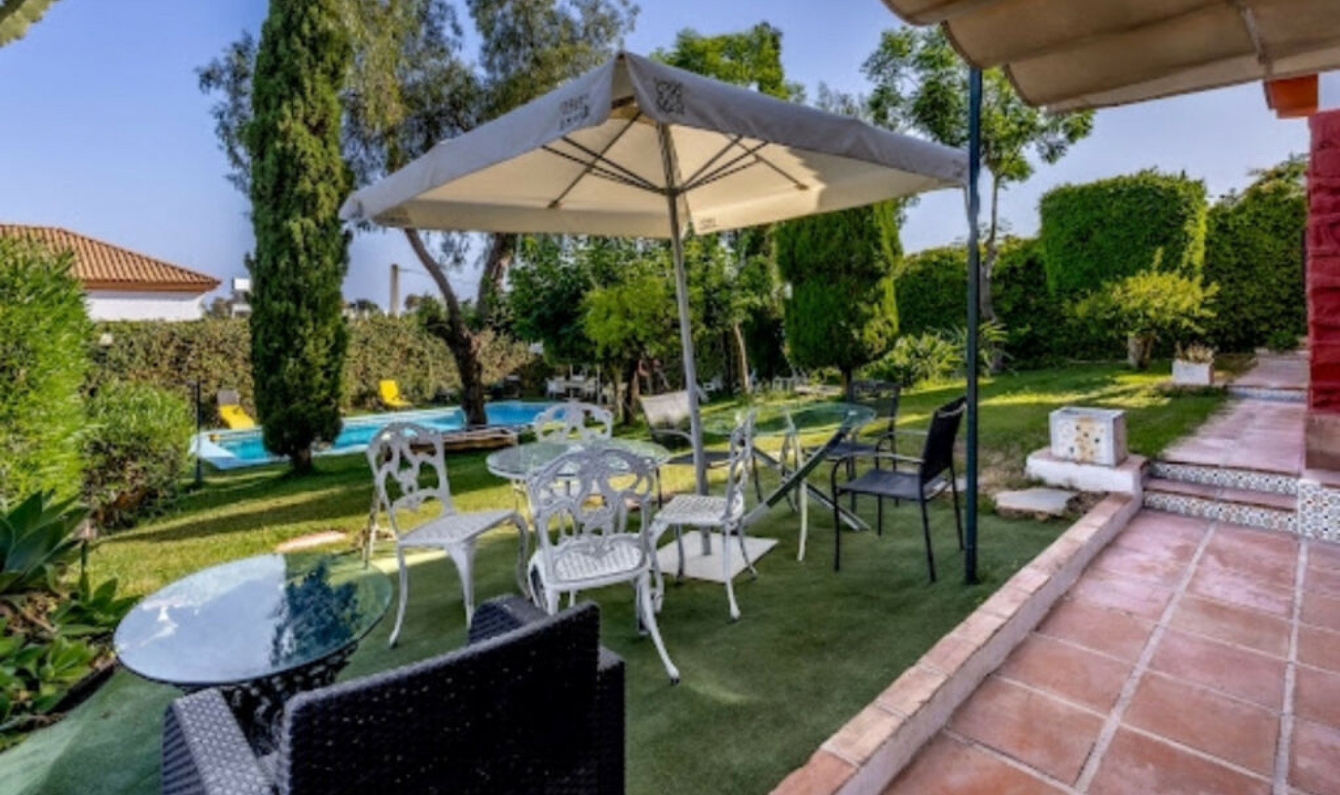 Resale - House -
Marbella