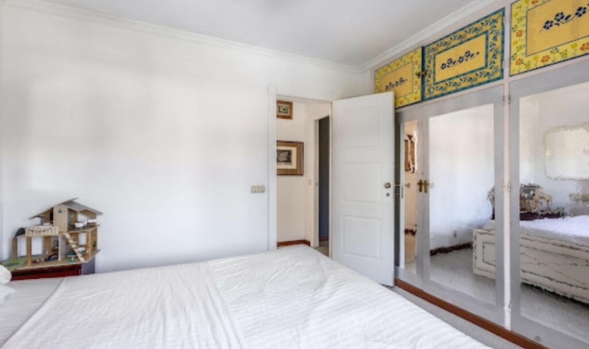 Resale - House -
Marbella