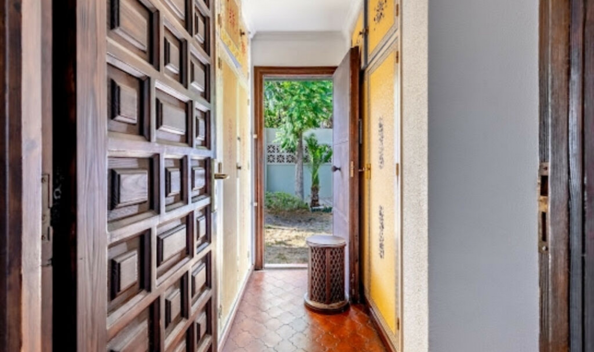 Resale - House -
Marbella