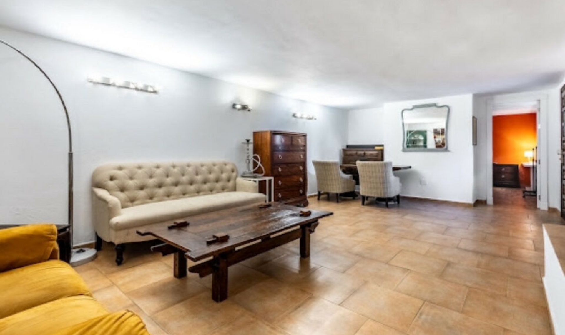 Resale - House -
Marbella