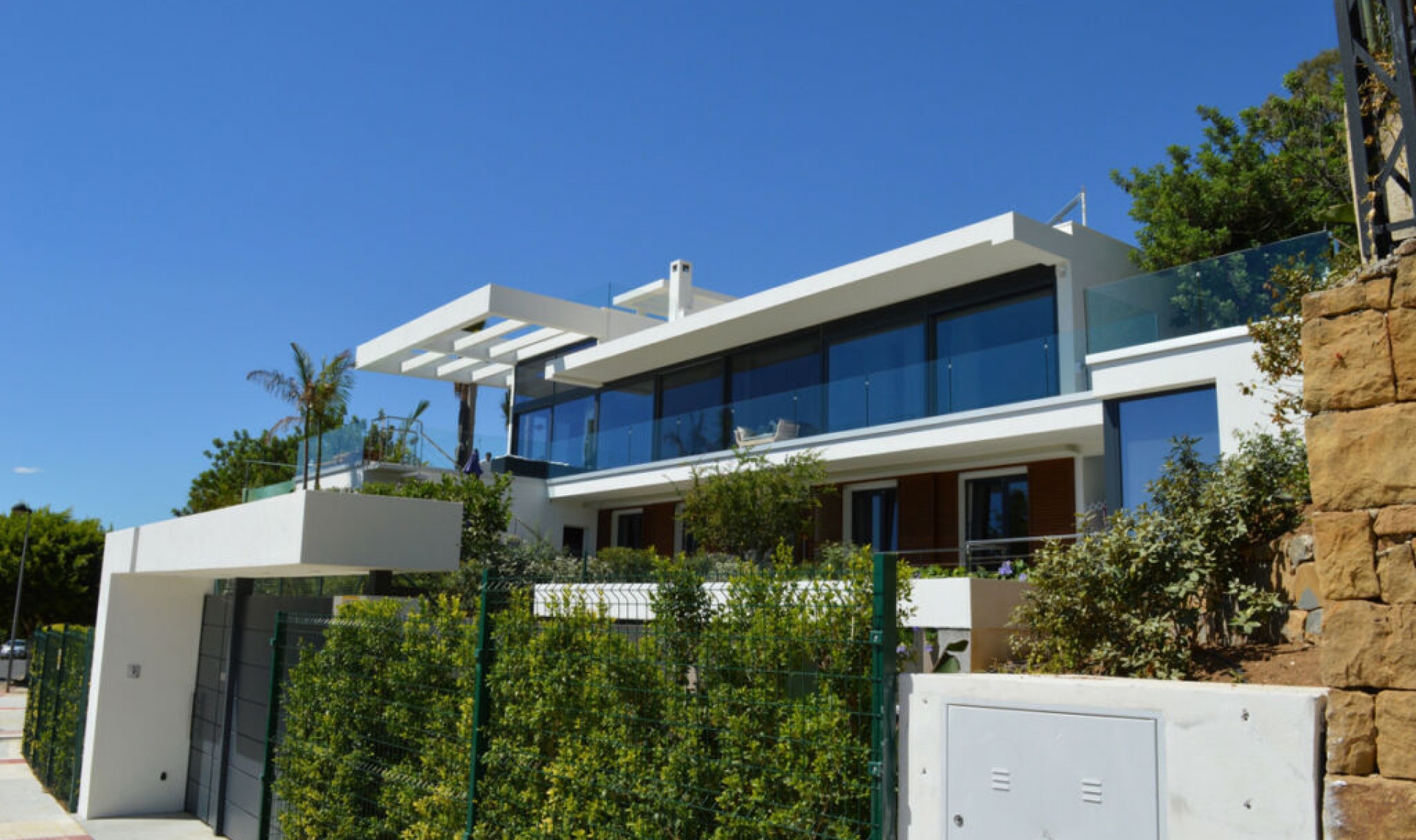 Resale - House -
Marbella