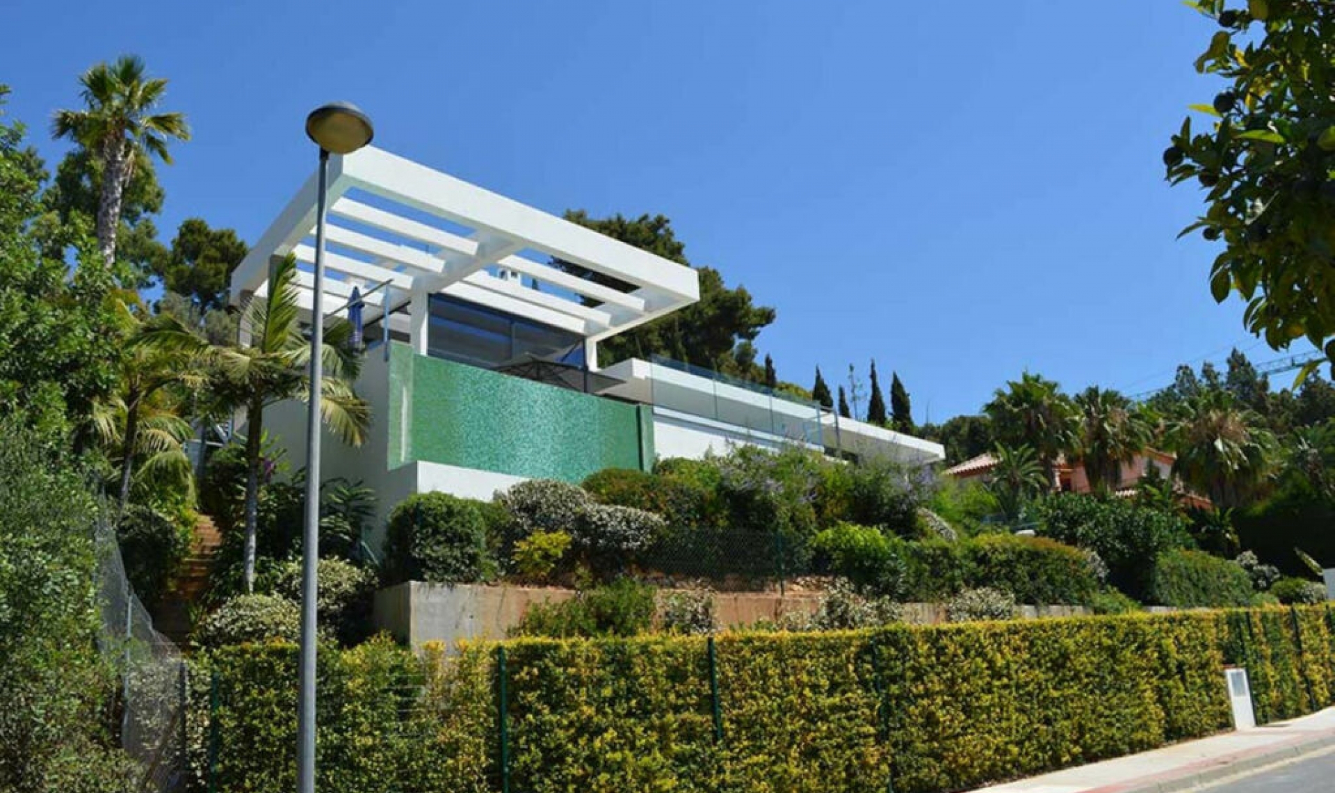 Resale - House -
Marbella