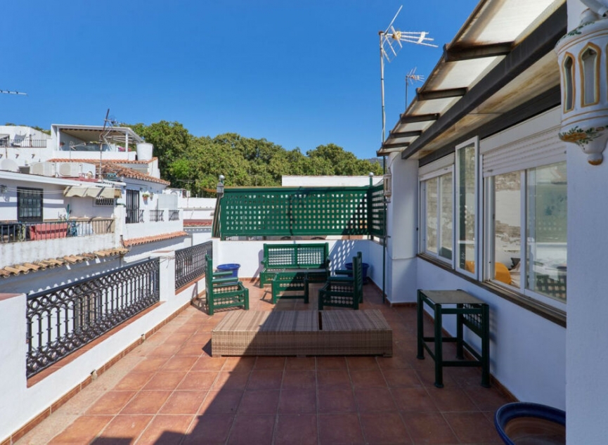 Resale - House -
Marbella