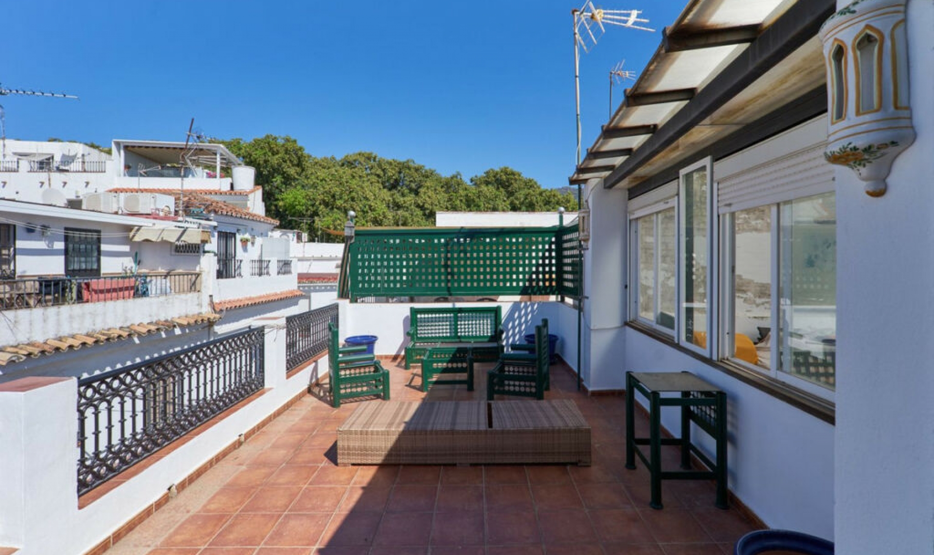 Resale - House -
Marbella